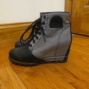 Sorel Joan of Artic wedge bootie